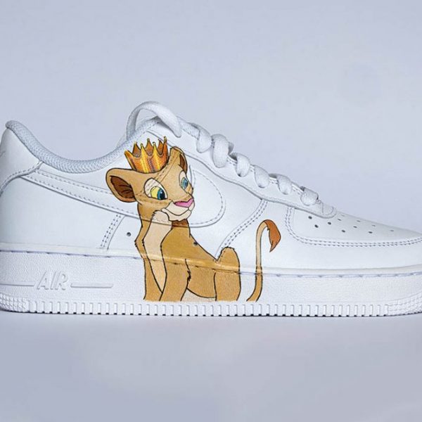 Sneakers Air Force 1 Custom Le Roi Lion Disney
